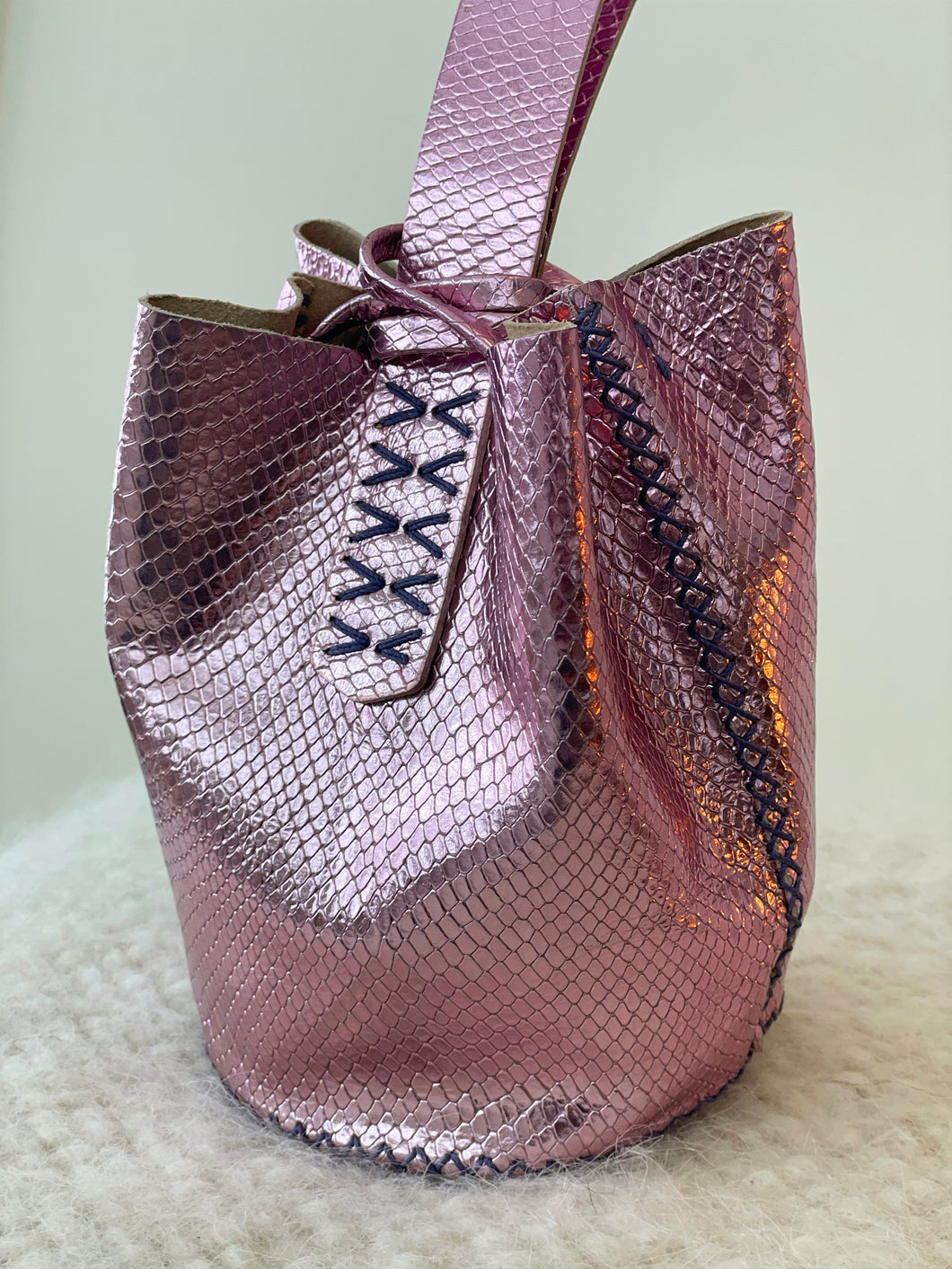 navigli bag | pink metallic snakeskin-embossed upcycled leather