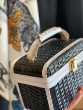 Load image into Gallery viewer, Black &amp; White Rattan bag

